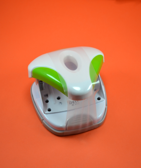 Paper punch Paper punch
