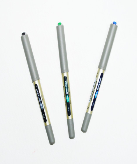 uni ball pen