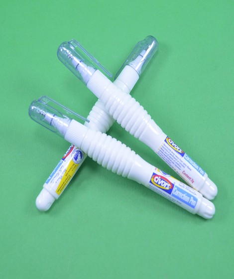 Corrector pen Corrector pen