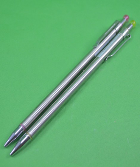 Pin thread Pin thread