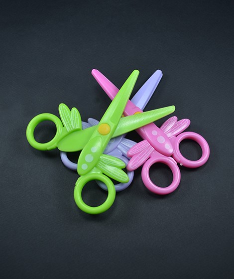 Plastic scissors for children Plastic scissors for children